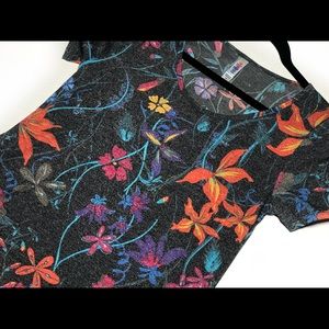 NWT LuLaRoe XS Classic T